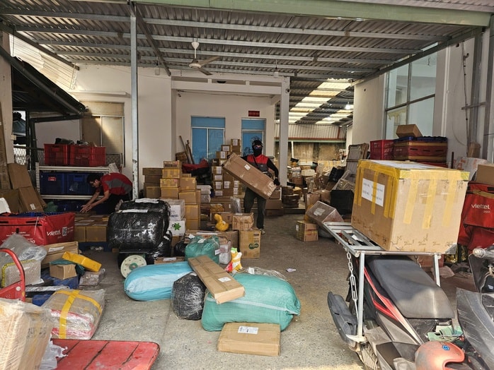 Thấp thỏm mua - bán hàng online dịp Tết - Ảnh 1.