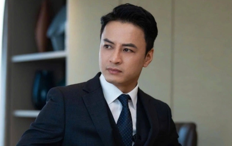 Sự trở lại của Hồng Đăng gây nhiều tranh luận trên các diễn đàn phim ảnh.