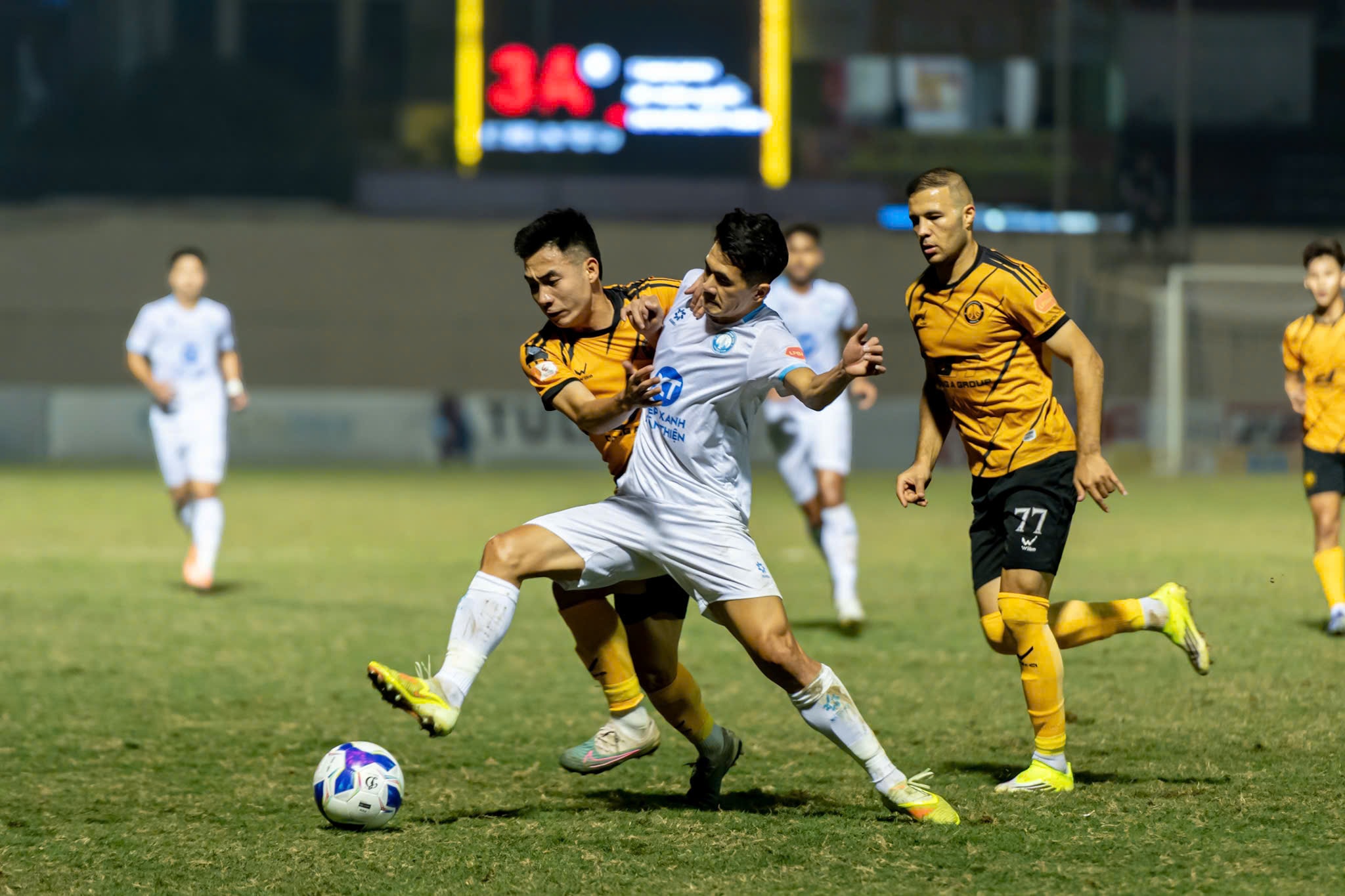 CLB Thanh Hóa gặp khó khăn về lực lượng.