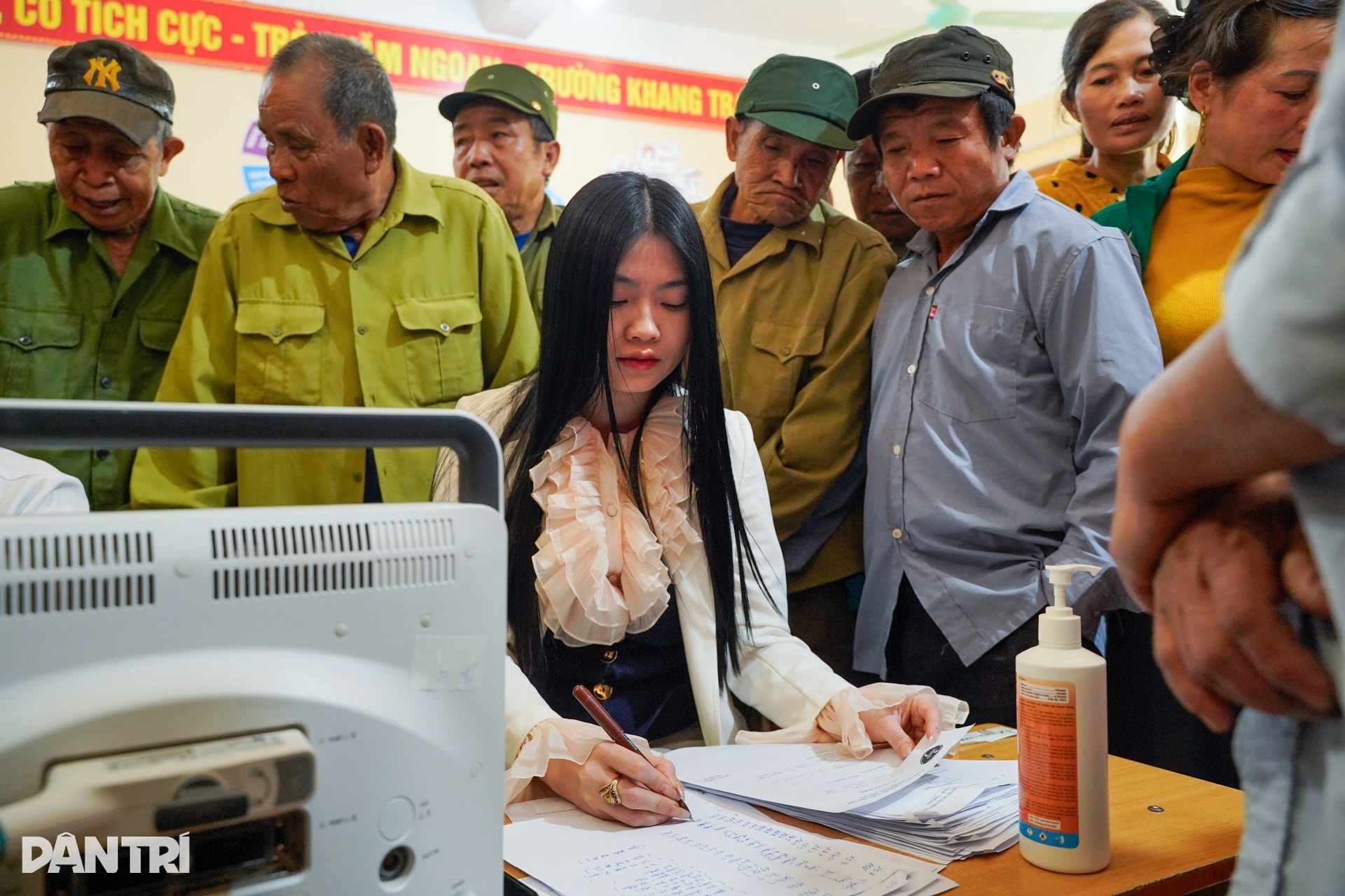 Nhiều người dân vùng biên giới Sơn La mắc gan nhiễm mỡ, xơ gan - 11