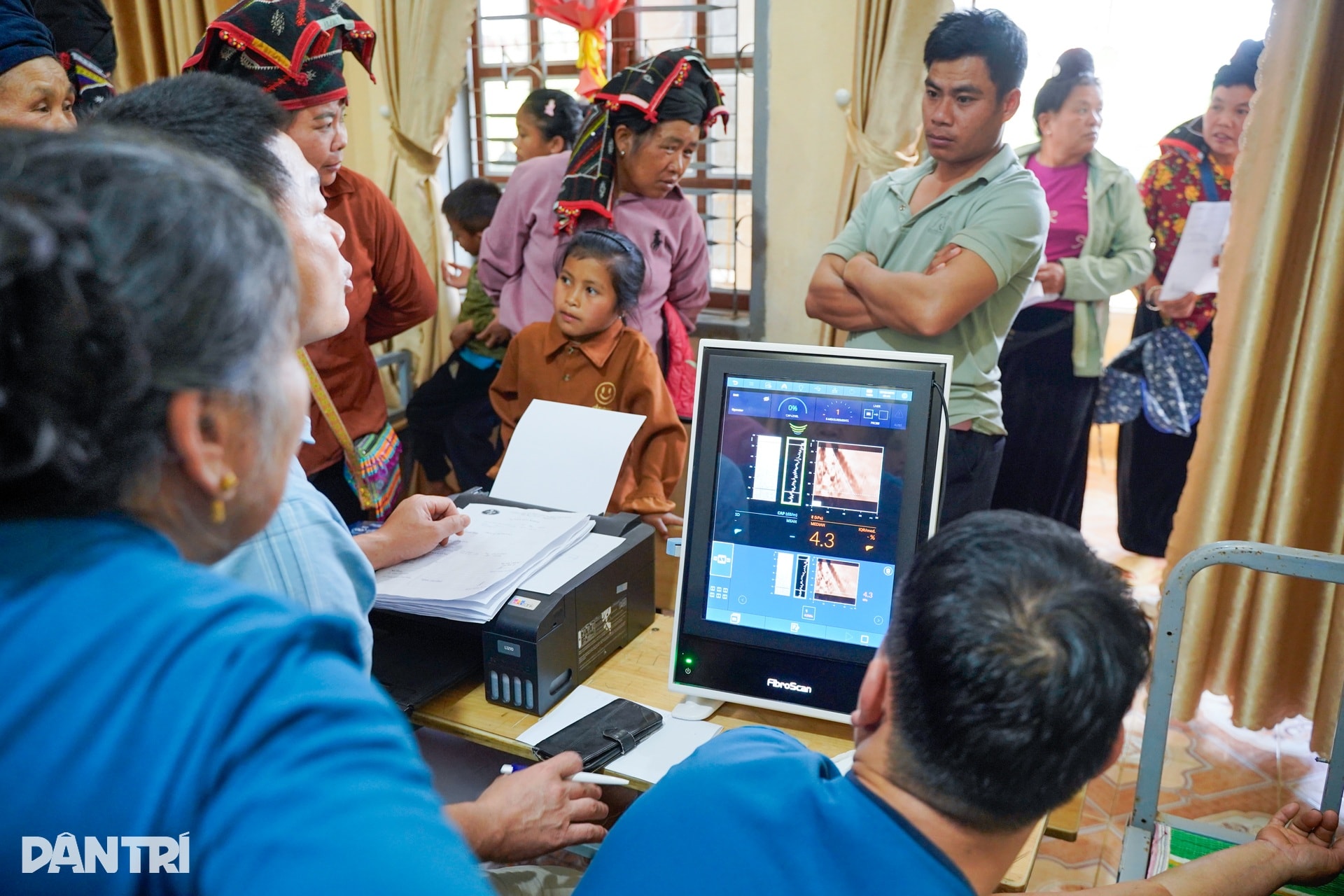 Nhiều người dân vùng biên giới Sơn La mắc gan nhiễm mỡ, xơ gan - 10