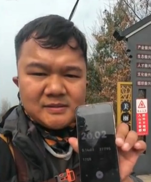 Chàng trai khỏi bệnh sau hành trình đi bộ 1.400 km về nhà ăn Tết/Đi bộ 1.400 km về quê ăn Tết để chữa bệnh