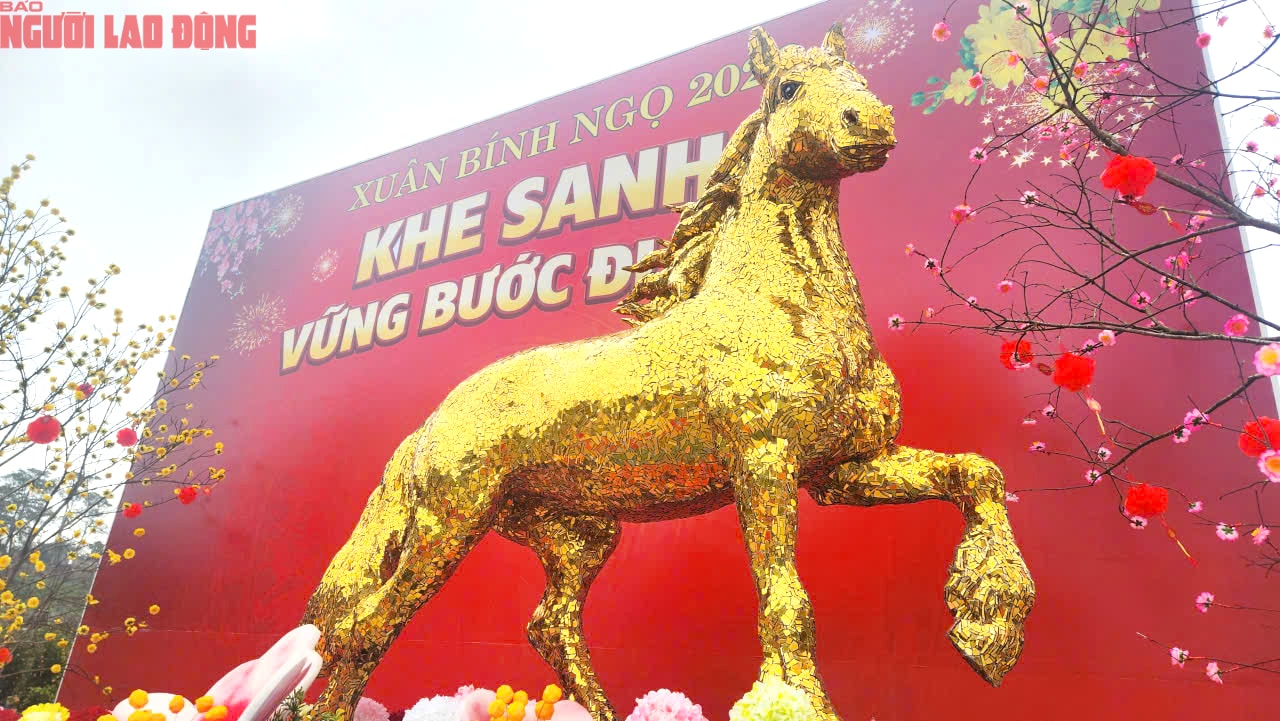 Cùng ngắm loạt linh vật ngựa ở Quảng Trị do nghệ nhân Đinh Văn Tâm chế tác - Ảnh 3.