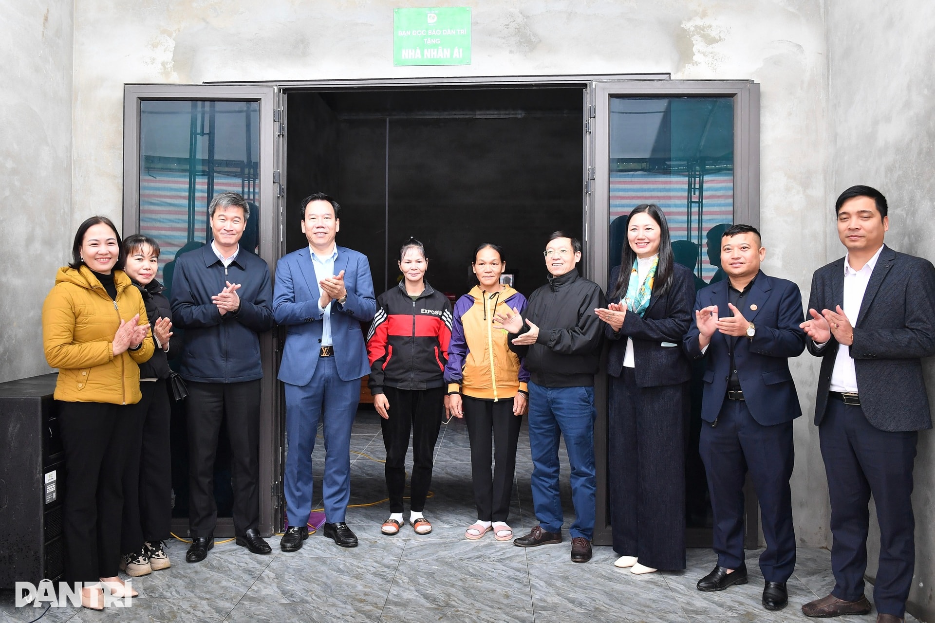 Lan tỏa hơi ấm tình người những ngày cận Tết nơi rẻo cao Lào Cai - 10