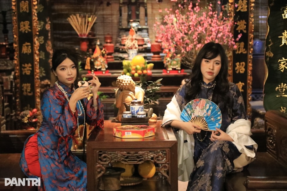 Chở căn nhà cổ Thanh Hoá ra Hà Nội, tái hiện nếp sống nhà giàu xưa đón Tết - 1