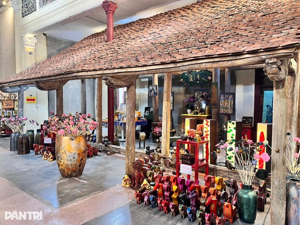 Chở căn nhà cổ Thanh Hoá ra Hà Nội, tái hiện nếp sống nhà giàu xưa đón Tết - 7