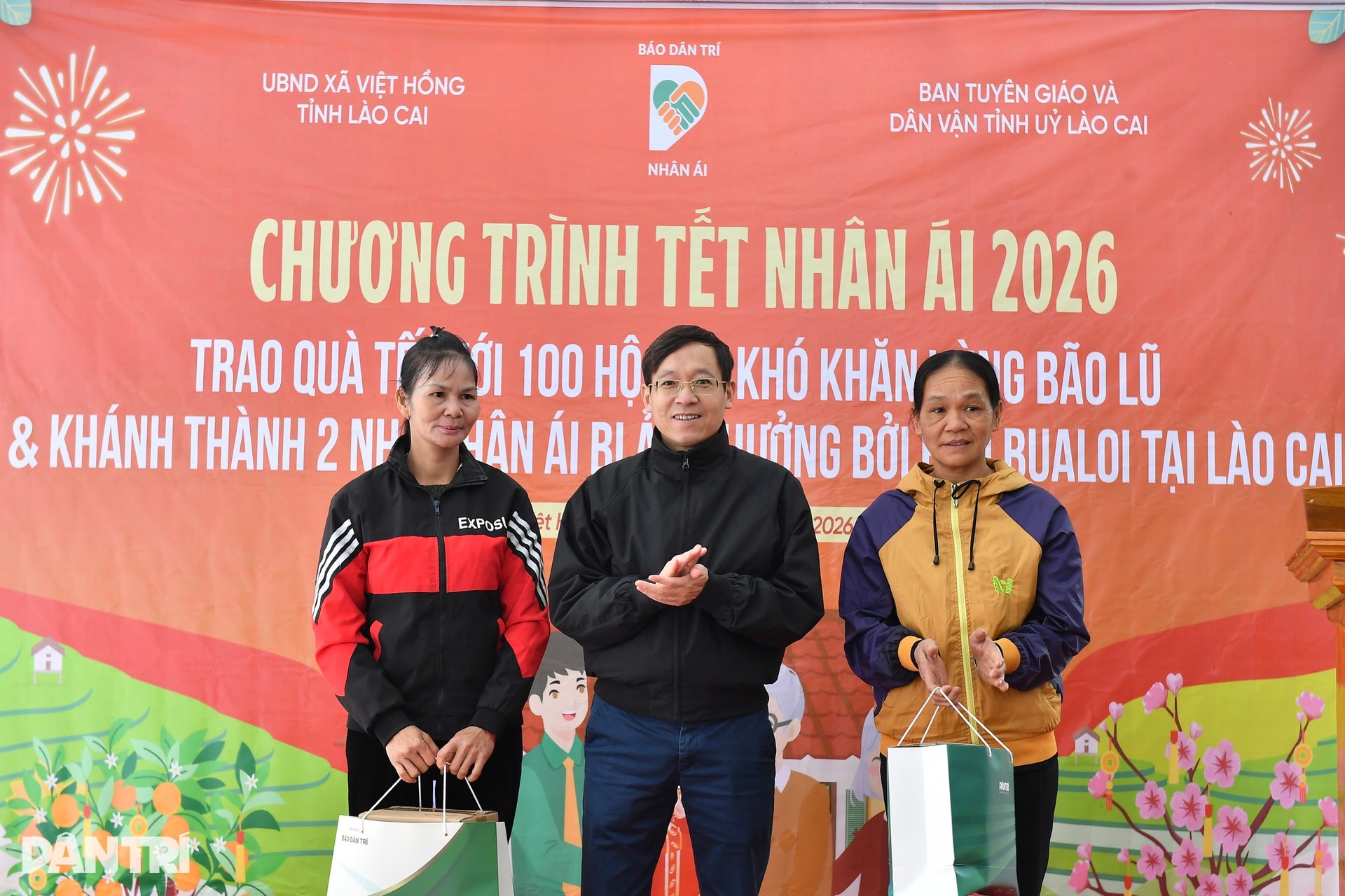 Lan tỏa hơi ấm tình người những ngày cận Tết nơi rẻo cao Lào Cai - 11