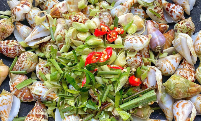 Người bệnh xương khớp nên ăn hải sản với lượng hợp lý để đảm bảo cân bằng dinh dưỡng. Ảnh: Đình Diệu