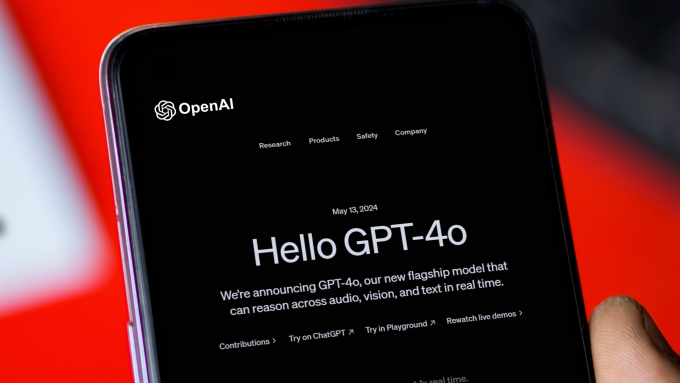 Thông báo ra mắt GPT-4o trên màn hình smartphone năm 2024. Ảnh: Ink