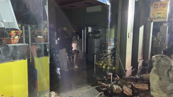 Tầng 1 của căn nahf cháy. Ảnh: PC07