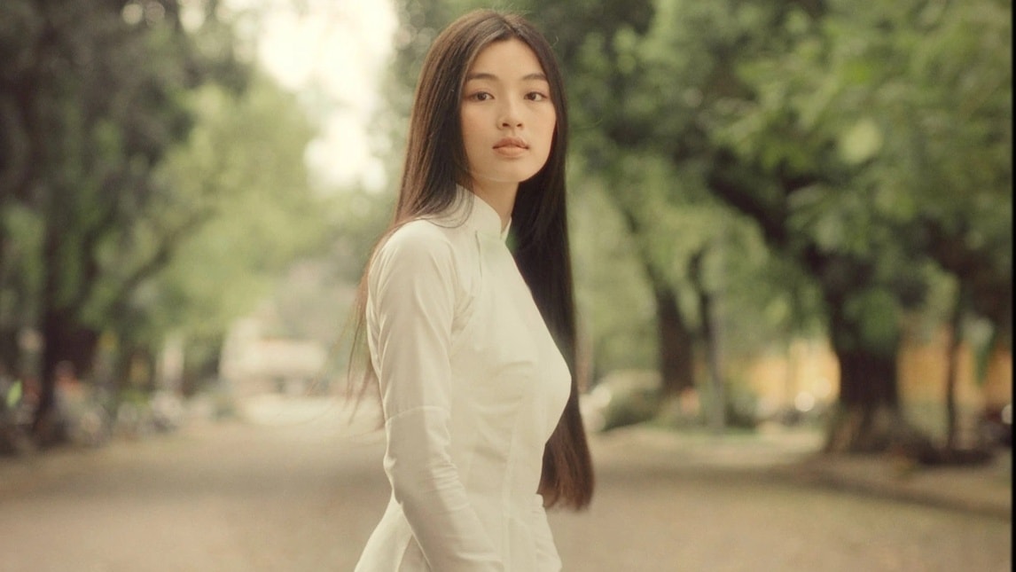 Lan Thy trong 'Em và Trịnh'