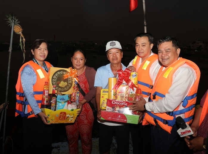 Cần Thơ tri ân người giữ hồn chợ nổi Cái Răng năm 2026 - Ảnh 1.