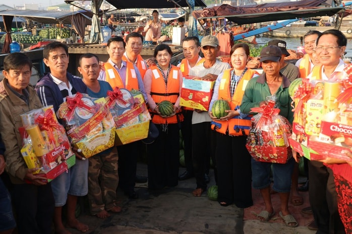 Cần Thơ tri ân người giữ hồn chợ nổi Cái Răng năm 2026 - Ảnh 6.