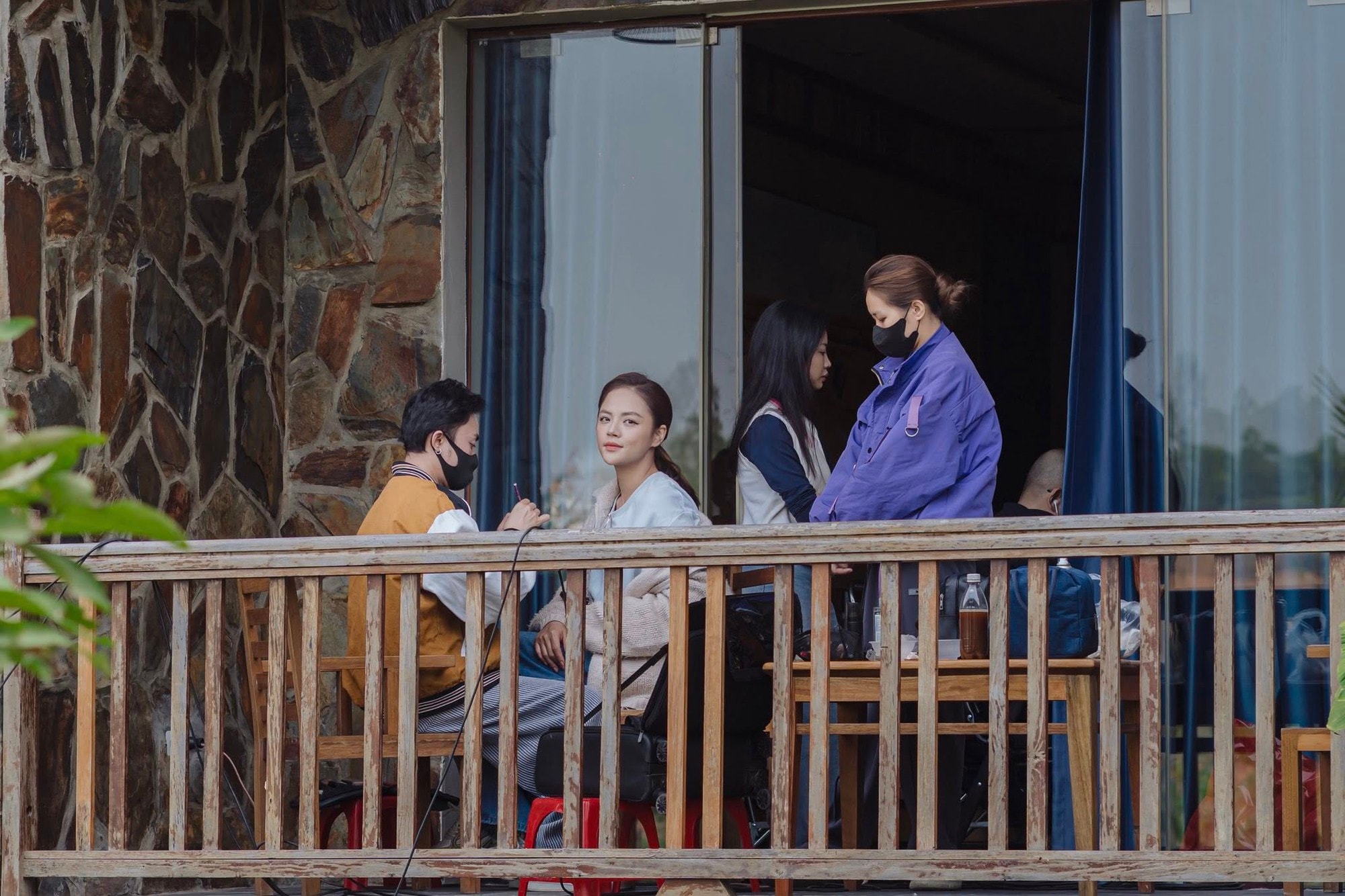 Động thái gây chú ý của Thu Quỳnh- Ảnh 1.