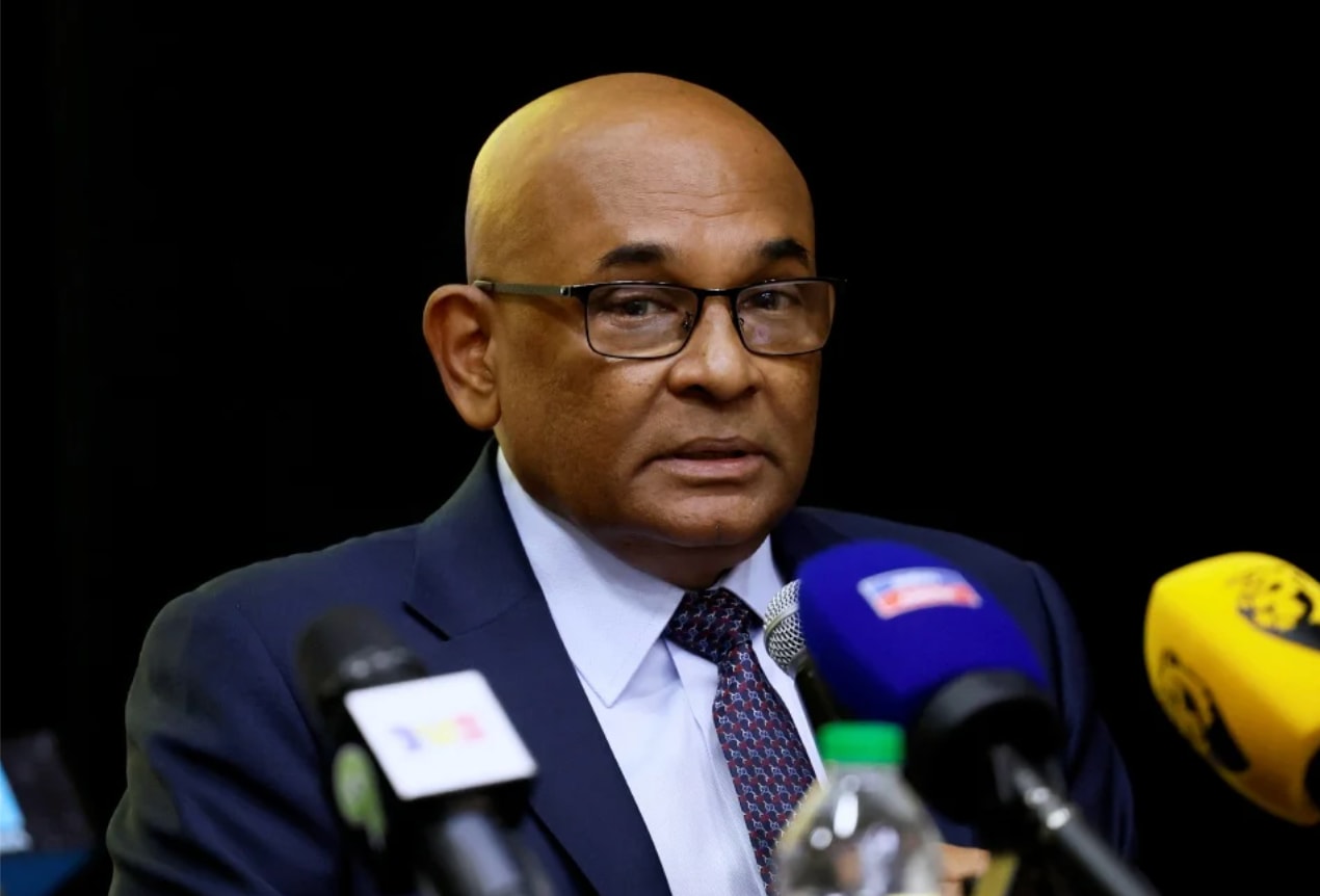 Tổng thư ký Liên đoàn bóng đá châu Á (AFC), ông Datuk Seri Windsor Paul John.