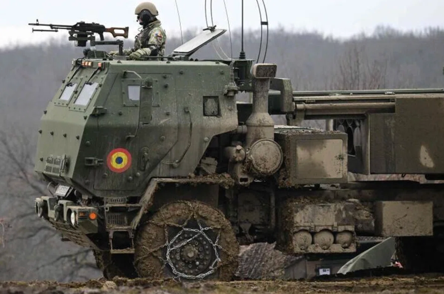 Binh sĩ tham gia cuộc tập trận pháo binh tại Cincu, Romania. (Ảnh: Getty)