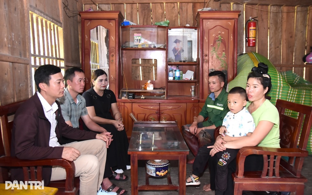 Mắc bệnh hiểm nghèo, bé trai vùng cao nguy cơ dang dở việc học - 5