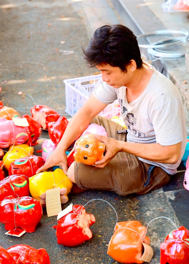 "Đường heo đất" rực rỡ sắc Xuân - Ảnh 3.