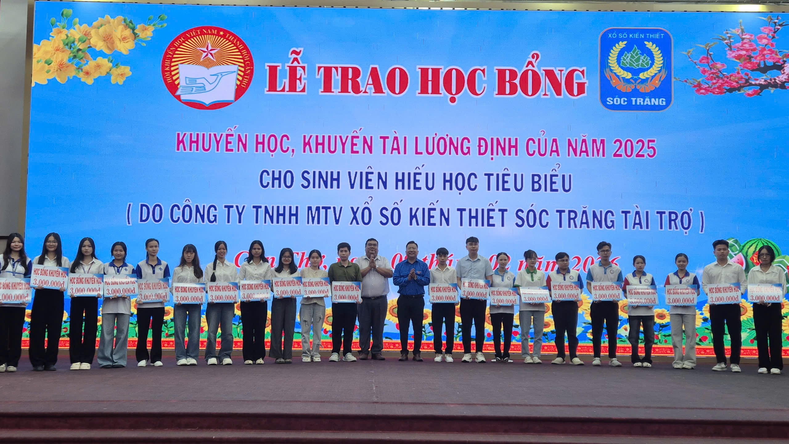 Công ty Xổ số Sóc Trăng nộp ngân sách trên 2.321 tỉ đồng - Ảnh 3.