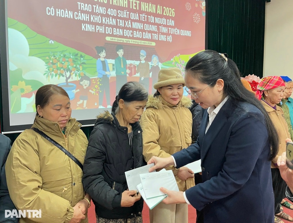 Trao 400 suất quà Tết Nhân ái tới người nghèo tỉnh Tuyên Quang - 5