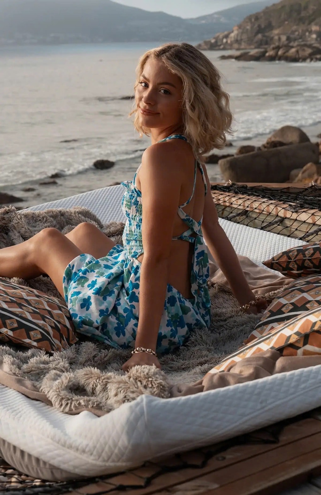 Cô gái Mỹ chi gần nửa tỷ đồng đón tuổi 29 ở nơi ít người tới nhất hành tinh - 1 Cô gái Mỹ chi gần nửa tỷ đồng đón tuổi 29 ở nơi ít người tới nhất hành tinh - 1