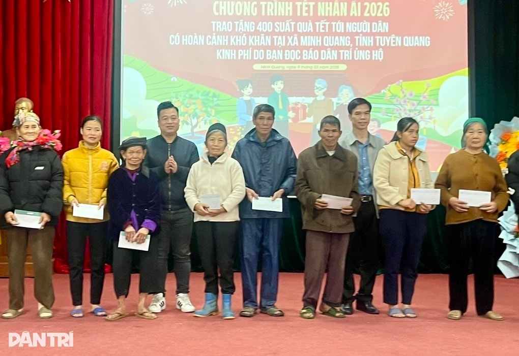 Trao 400 suất quà Tết Nhân ái tới người nghèo tỉnh Tuyên Quang - 3