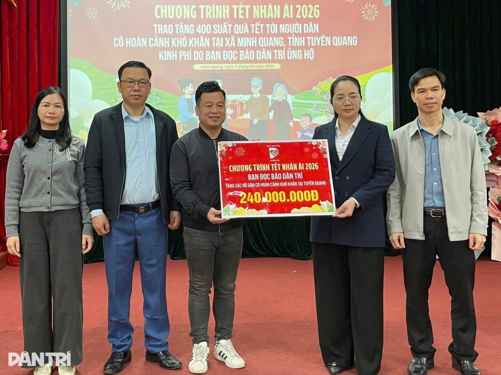 Trao 400 suất quà Tết Nhân ái tới người nghèo tỉnh Tuyên Quang - 1