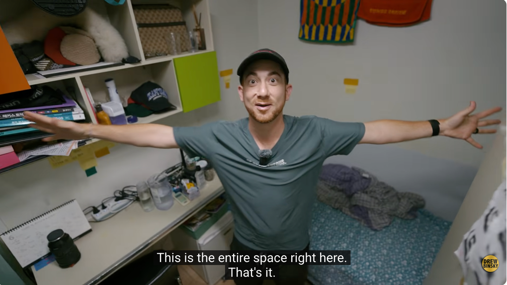 Những căn phòng bằng chiếc tủ hé lộ đời sống lao động thu nhập thấp - 1