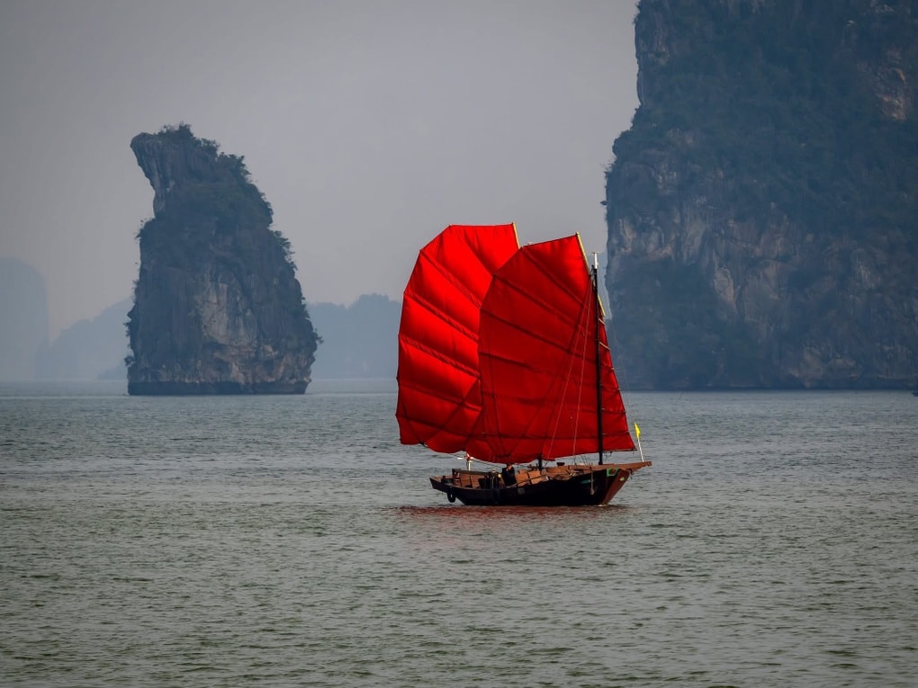 Cảnh quen thuộc rất lâu không thấy ở Hạ Long, bỗng xuất hiện trở lại - 1