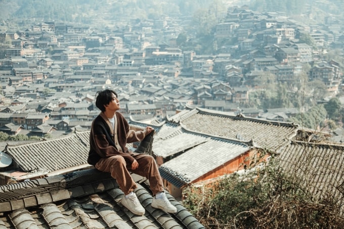 Du khách Việt check in Quý Châu, tháng 4/2025. Ảnh: Onthemars