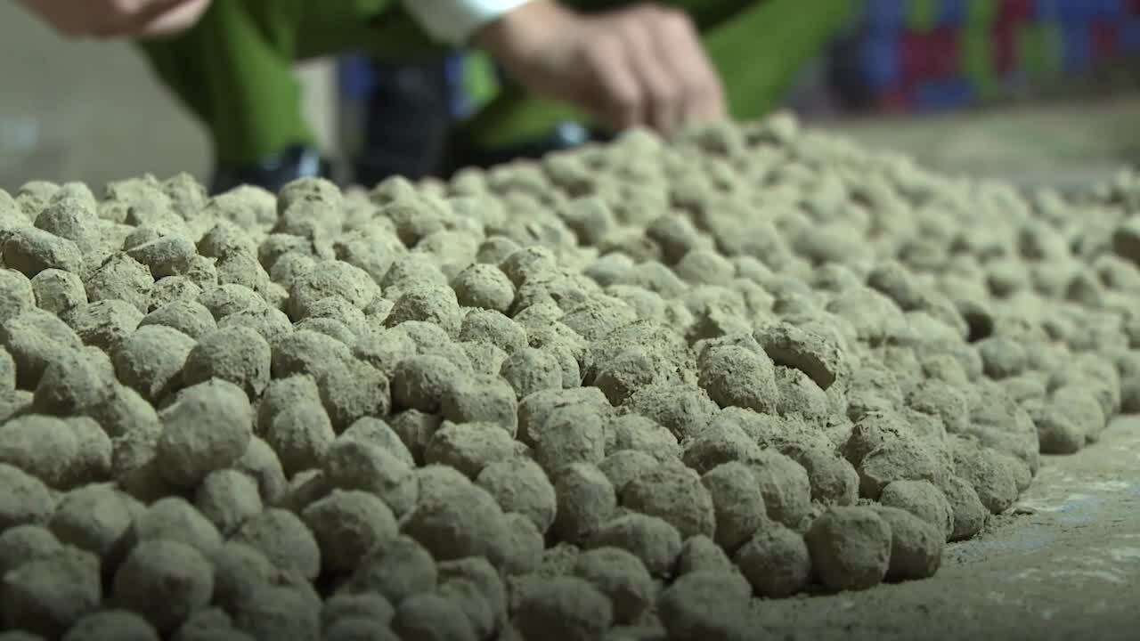 Làm giả 'thuốc tăng cân đông y' từ bột ngô, thuốc tây