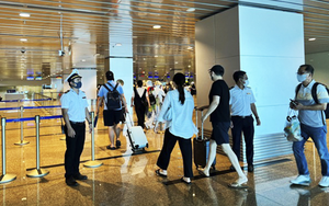 Bộ Y tế kiểm tra đột xuất việc trực cấp cứu, khám, chữa bệnh dịp Tết - Ảnh 4.