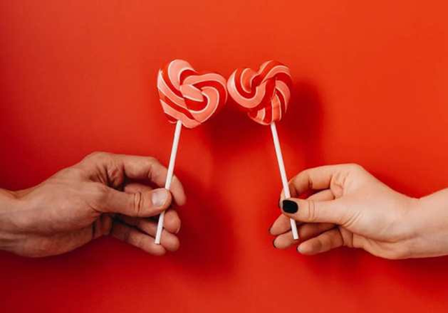 Nguồn gốc thật sự của ngày lễ Valentine 14/2 ít người biết - Ảnh 2.