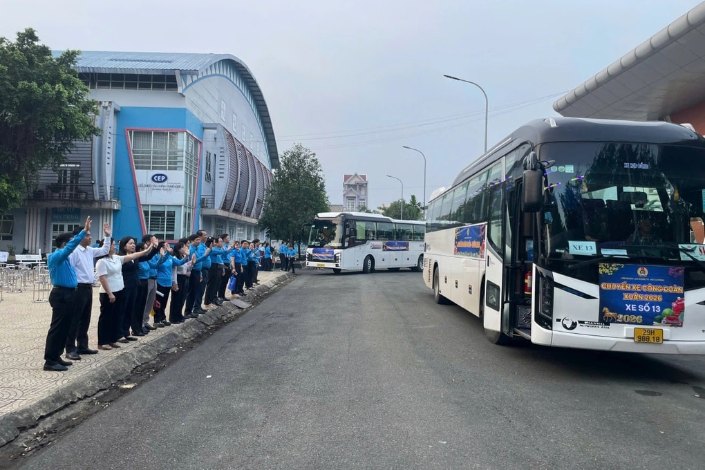 42 chuyến xe đưa gần 2.000 lao động ở TPHCM về quê đón Tết - 3