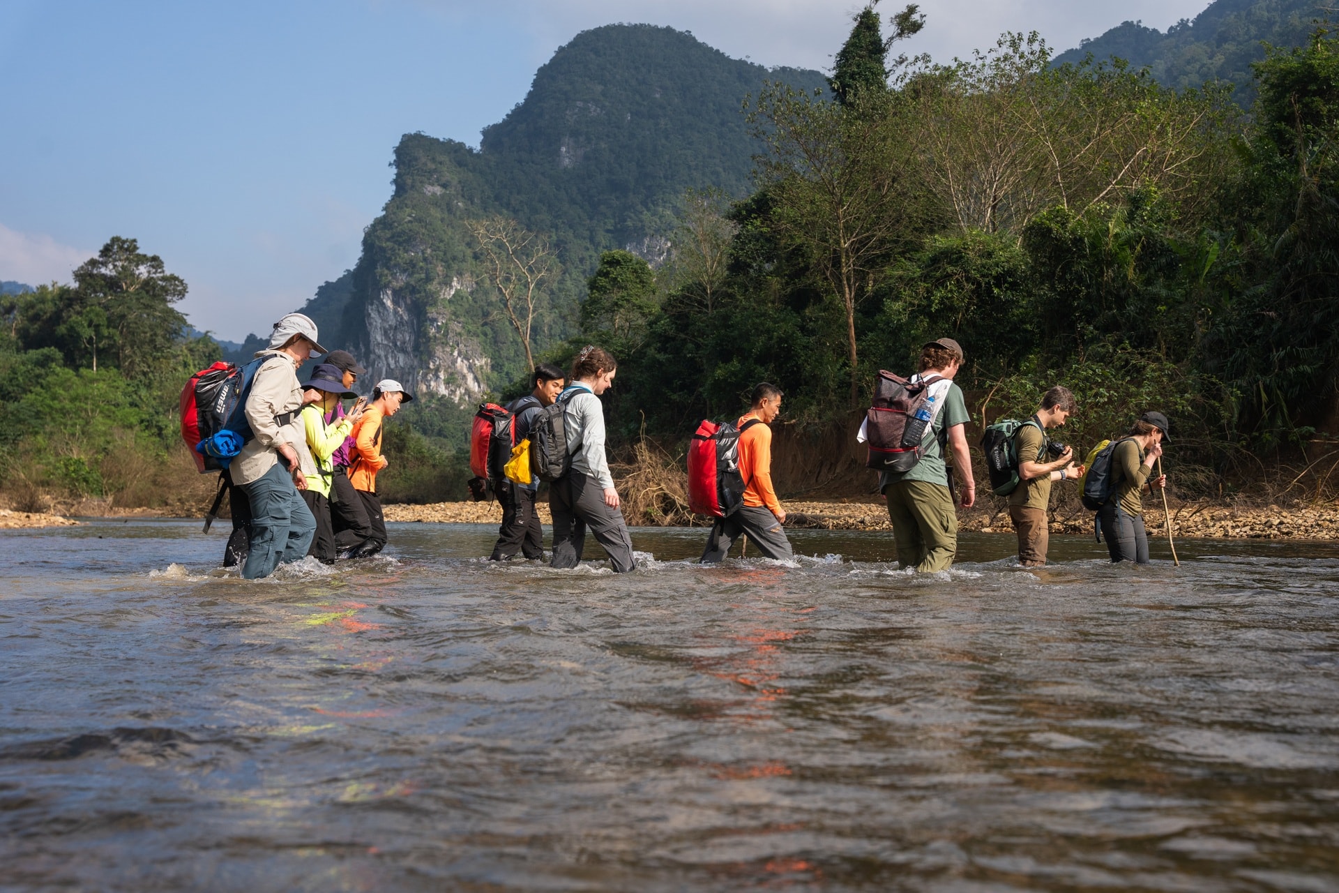 Khám phá một trong những hang động lớn nhất thế giới ở Quảng Trị - 5