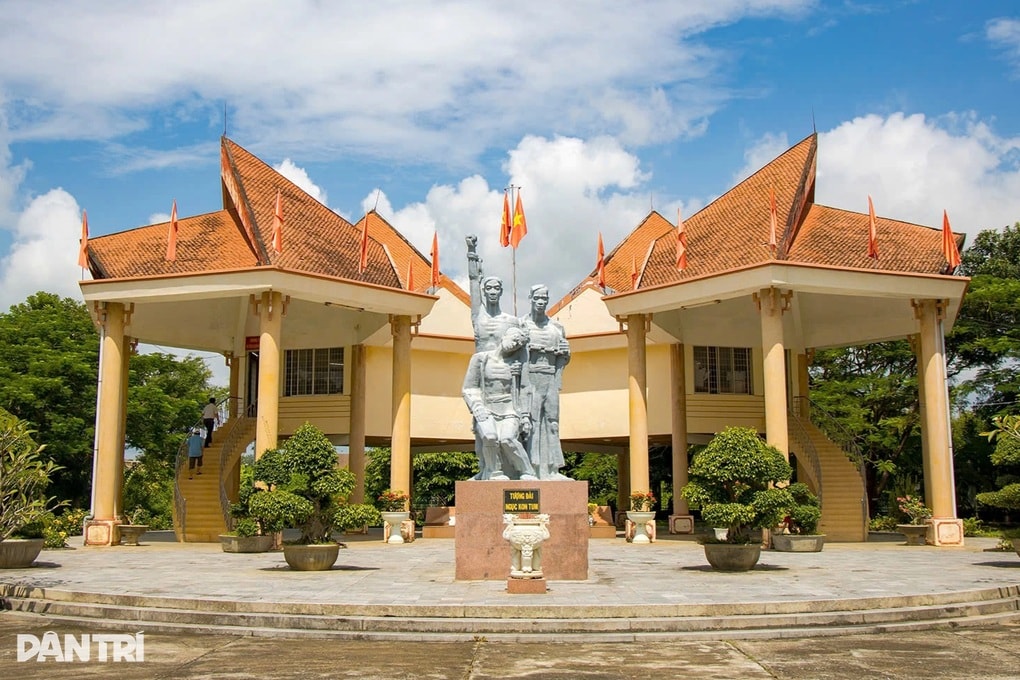 Di tích lịch sử Nhà ngục Kon Tum được xếp hạng Di tích quốc gia đặc biệt - 1 Di tích lịch sử Nhà ngục Kon Tum được xếp hạng Di tích quốc gia đặc biệt - 1