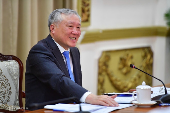 Phó thủ tướng Nguyễn Hòa Bình tại phiên họp chiều 11/2. Ảnh: Thanh Tùng