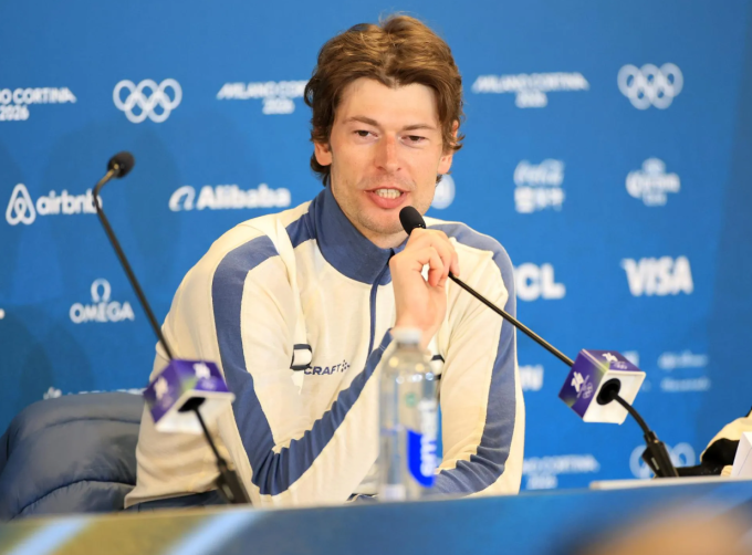 Sturla Holm Laegreid trong buổi họp báo ngày 9/2. Ảnh: NBC