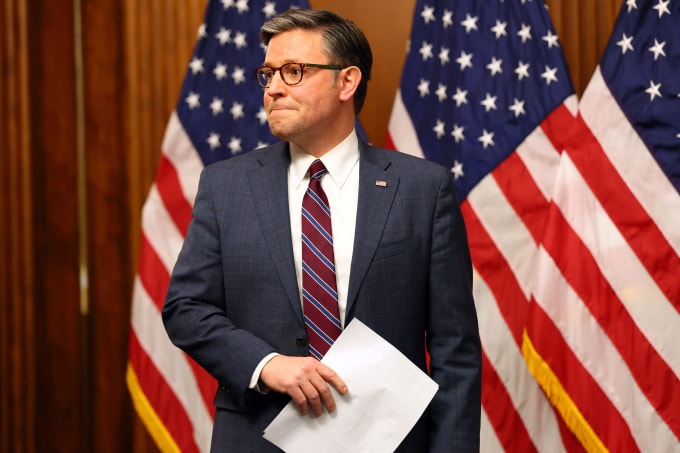 Chủ tịch Hạ viện Mike Johnson trong họp báo ngày 11/2 ở Đồi Capitol. Ảnh: AFP