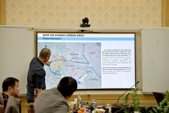 Ban lãnh đạo SJ Group và SOM trao đổi về định hướng quy hoạch dự án. Ảnh: SJ Group