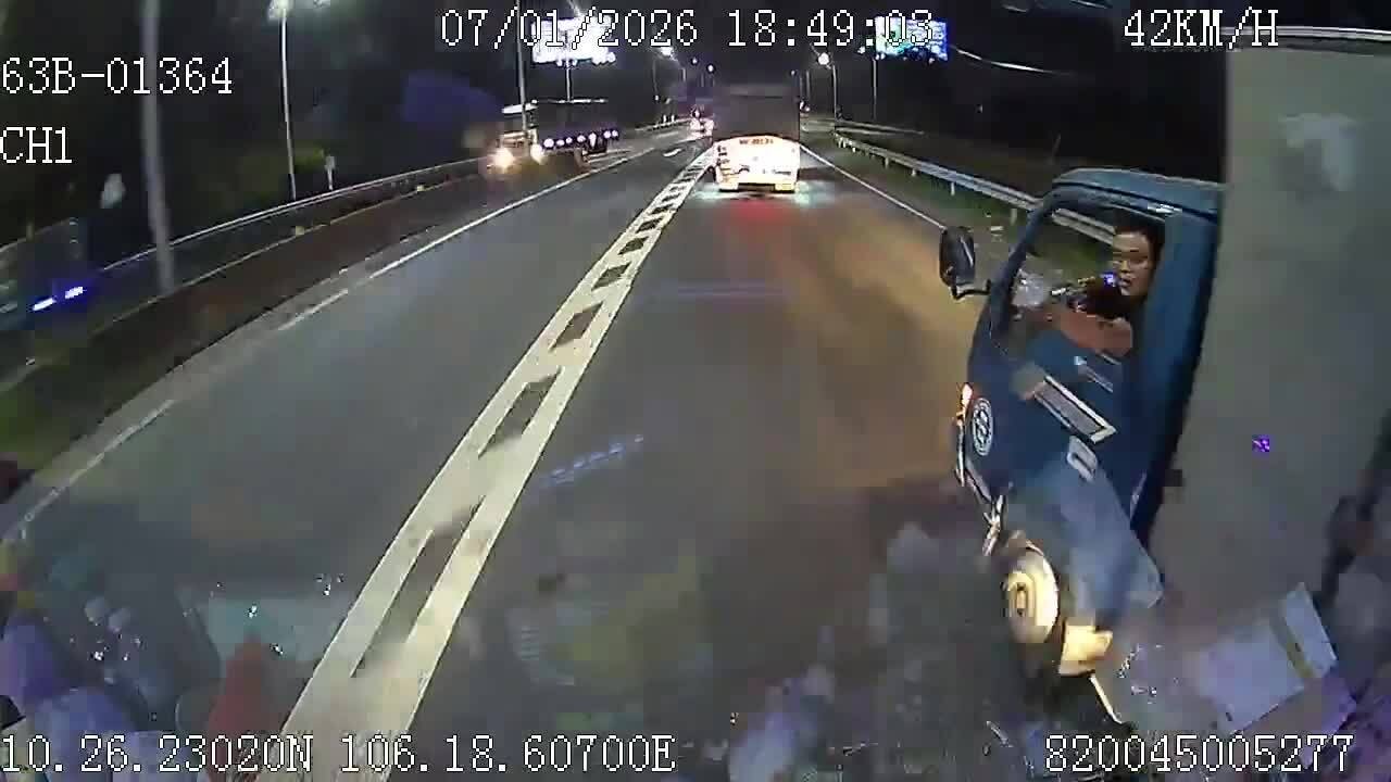 Hai tài xế rượt đuổi trên cao tốc hầu tòa