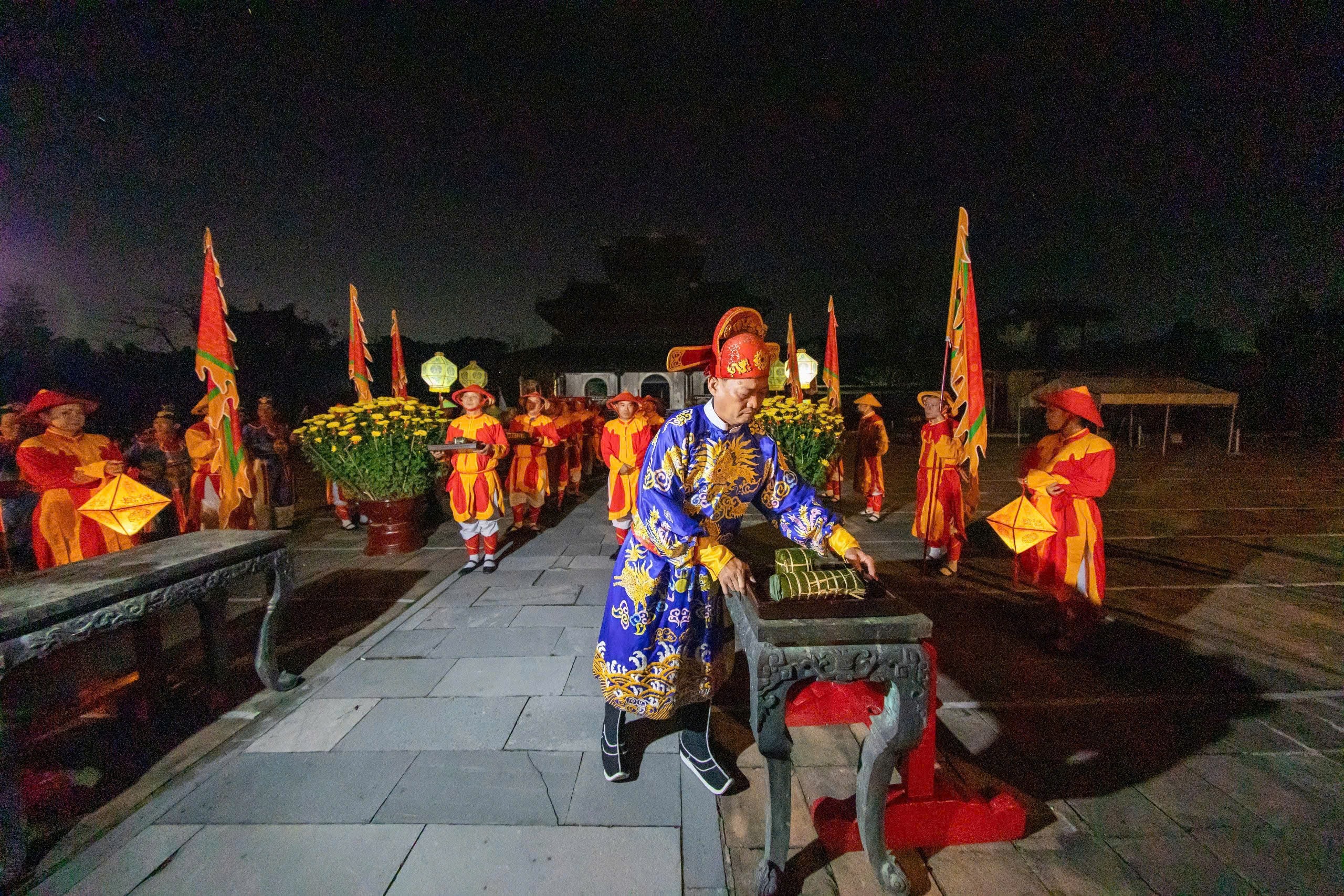 'Tết Hoàng cung' gợi nhớ hương sắc Tết cổ truyền - Ảnh 3.