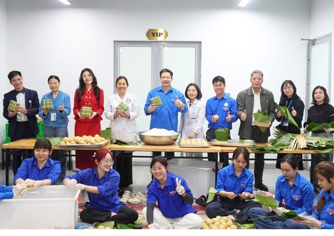 Gói trọn yêu thương trong từng chiếc bánh chưng xanh- Ảnh 4.