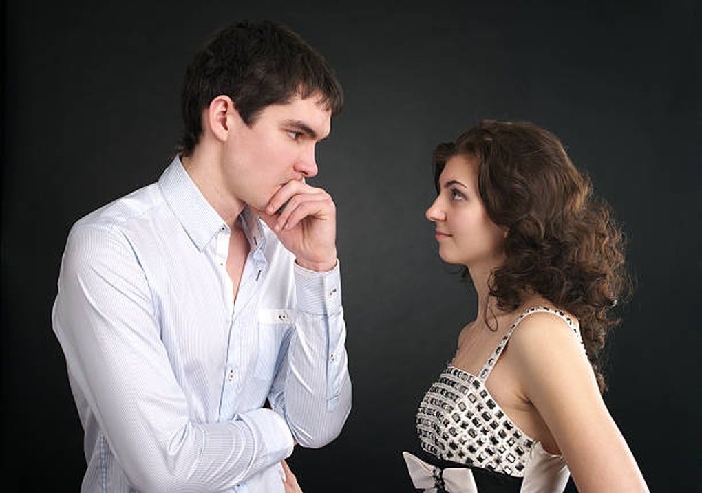 Đi tất niên rồi ngủ quên trên giường chị hàng xóm, tôi dính nỗi oan khó rửa - 1 Đi tất niên rồi ngủ quên trên giường chị hàng xóm, tôi dính nỗi oan khó rửa - 1