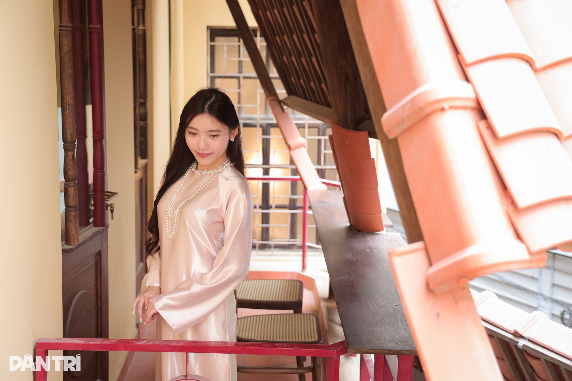 Mời nghệ nhân Hàng Trống vẽ tranh, quán cà phê ở Hà Nội hút khách chụp ảnh - 9 Mời nghệ nhân Hàng Trống vẽ tranh, quán cà phê ở Hà Nội hút khách chụp ảnh - 9