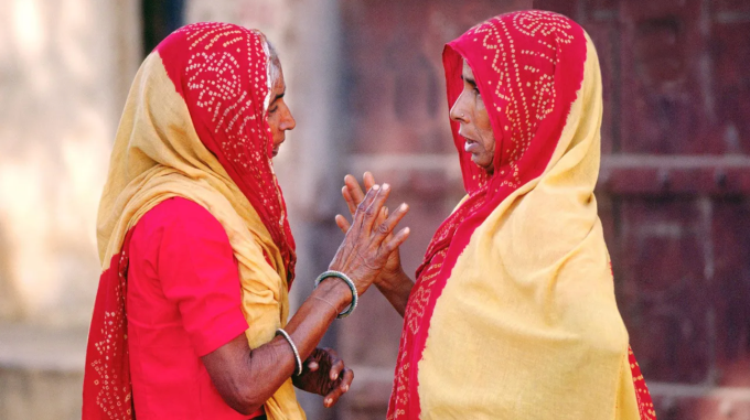 Phụ thuộc vào tốc độ lắc đầu, tỷ lệ nghiêng đầu của người Ấn Độ sẽ mang hàm ý khác nhau. Ảnh minh họa: McPhoto/Lovell/Alamy