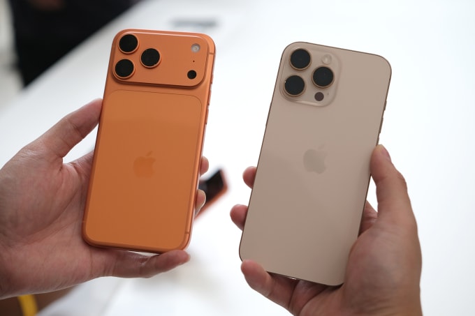 So sánh iPhone 17 Pro Max và iPhone 16 Pro Max. Ảnh: Tuấn Hưng