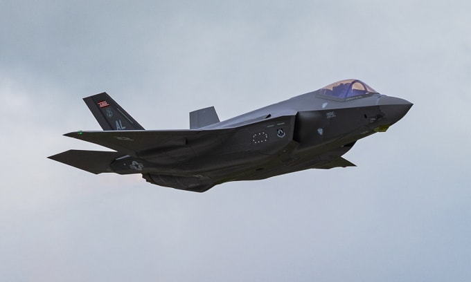 Tiêm kích F-35A của không quân Mỹ cất cánh từ căn cứ Andersen, đảo Guam tháng 7/2025. Ảnh: USAF