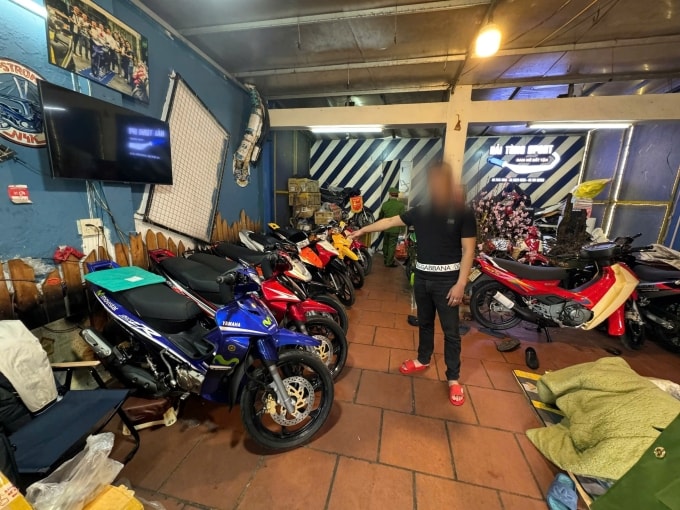 Các xe tang vật bị thu giữ. Ảnh: Công an cung cấp