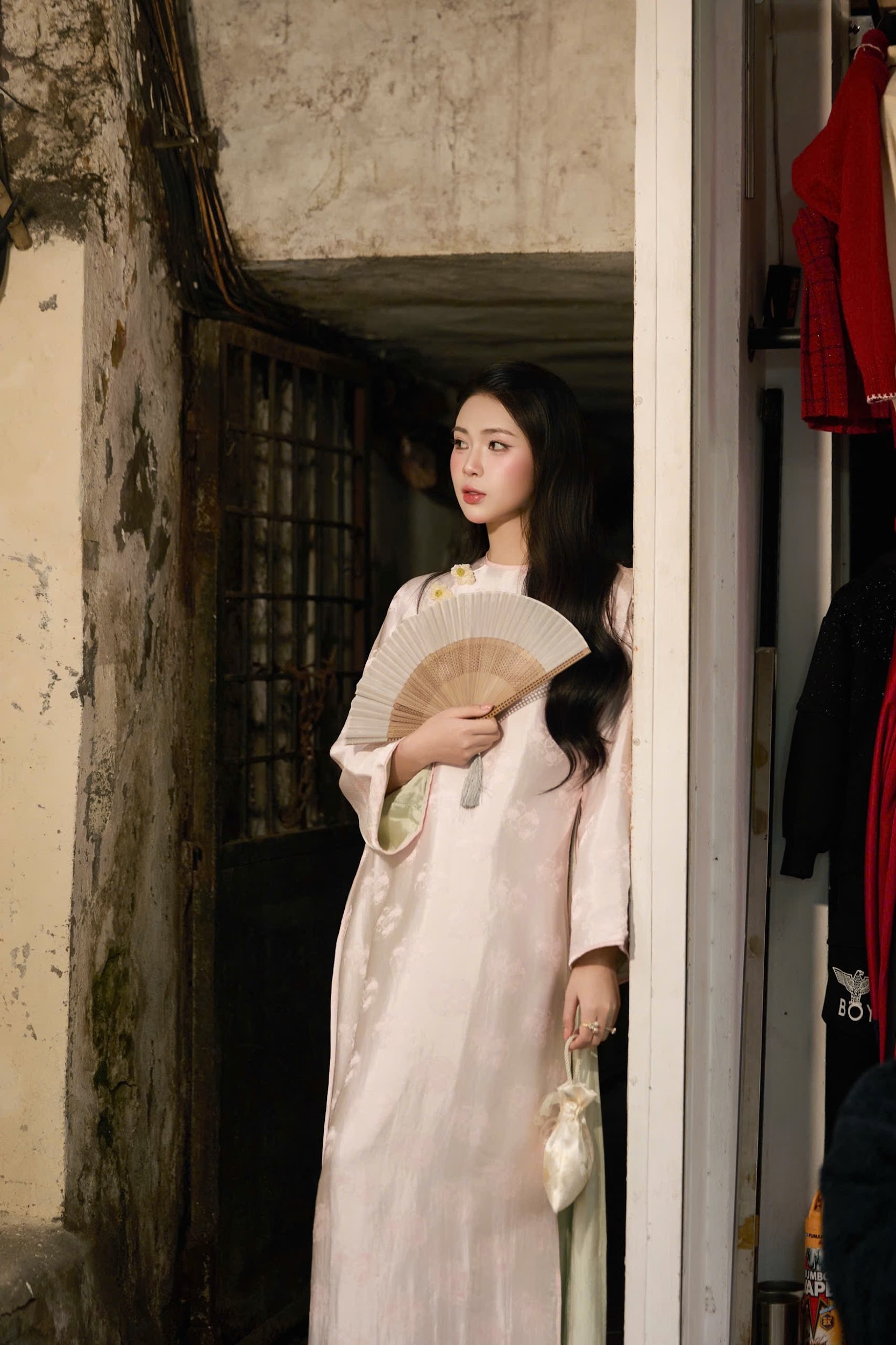 Á hậu Mỹ Lan: “Đi đủ chậm và đủ chắc, con đường sẽ tự hiện ra”- Ảnh 2. Á hậu Mỹ Lan: “Đi đủ chậm và đủ chắc, con đường sẽ tự hiện ra”- Ảnh 2.